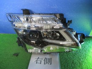 管理№05183　Ｅ５２　５２系　エルグランド　後期　現行クロメッキ　純正　ＬＥＤ　右ライト　１００－２３６７４