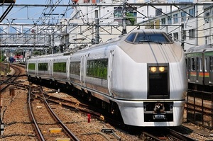 デジ画像２コマ　中央東線　６５１系(引退)臨時列車