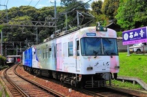 デジ画像２コマ　びわ湖の路面電車　京阪６００形ラッピング車(大河ドラマ光る君へ）_画像2