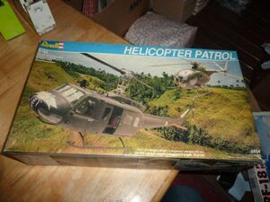 1/32 bell UH-1Dhyu-i Revell Revell HUEY helicopter 