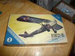 1/48　 ポーランド RWD-8 PWS 複座練習機 model do sklejania　単葉機