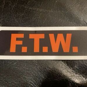 FTWステッカー】Forever Two Wheels / For The Win / Fu ck the world // F.T.W. 9x3cm ハーレー バイカー オートバイ ずっと二輪車の画像1