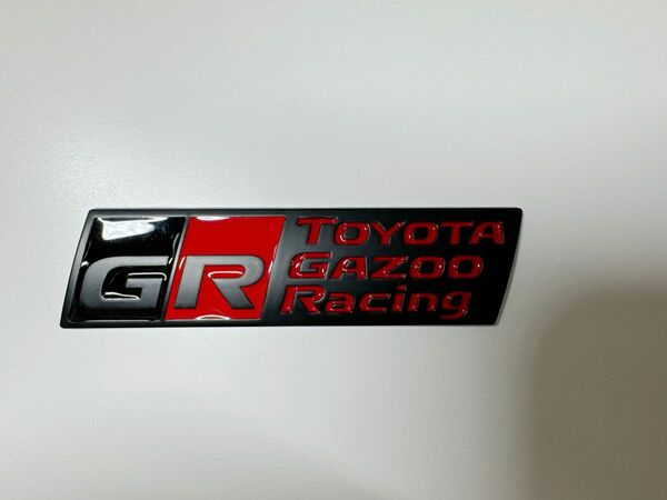 トヨタ GR TOYOTA GAZOO Racing 金属製　 エンブレム　ブラック レッド　 1個