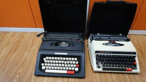 [2 piece summarize ]olibetiOlivetti Brother typewriter beautiful goods 