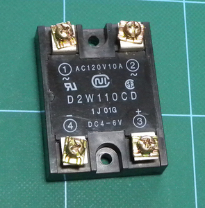 SSR ソリッドステート リレー D2W110CD DC4-6V用 (中古品)　