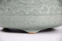中国 唐物 青磁 香炉 龍泉窯 砧青磁 清中期豆青釉印花筒式香炉 MA92_画像5