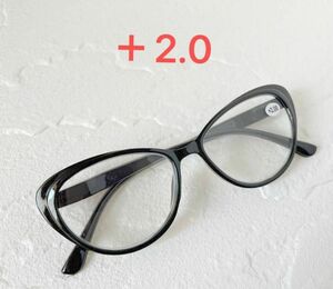 【新品・未使用】老眼鏡　＋2.0 キャッツアイ　男女兼用