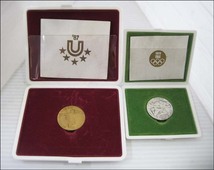 Bana8◆2点セットで◆東京 1964 オリンピック・1967 ユニバーシアード 記念メダル コレクション_画像1