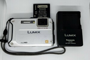 LUMIX　DMC-FT3 電池２個付き　Panasonic パナソニック コンパクトデジタルカメラ