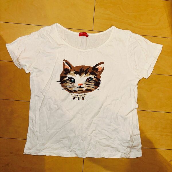 アースミュージックアンドエコロジー猫ビジュー 半袖Tシャツ