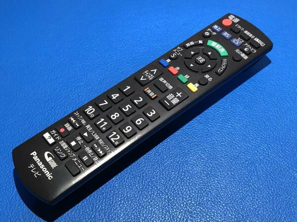 送料無料 中古 美品 Panasonic テレビ リモコン N2QAYB001017 「TH-24C305/TH-32C320/TH-50C300/他」 清掃済 安心の保証有 (管理No 13-19) 