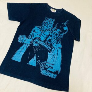 阪神タイガース　タイガーマスク　コラボ　プリント Tシャツ　ネイビー/紺　S