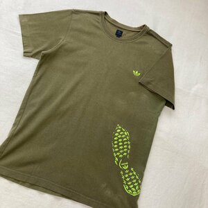 adidas　アディダス　ロゴ 刺繍/プリント　Tシャツ　カーキ　M　AMT001