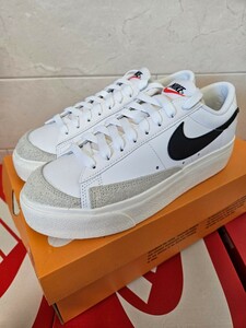 1円～ Nike WMNS Blazer Low Platform White/Black ナイキ ウィメンズ ブレーザー ロー プラットフォーム ホワイト/ブラック