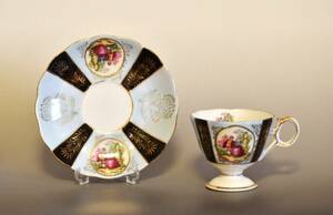 ビンテージ Royal Sealy ロイヤル・シーリー 磁器 メダリオン カップル ビクトリア時代 ティーカップ & ソーサー