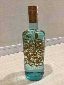 サイレントプール ジン SILENT POOL 700ml 本