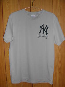 古着　MLB　ニューヨークヤンキース半袖Tシャツ Mサイズ グレー GENUINE MARCHANDISE New York Yankees