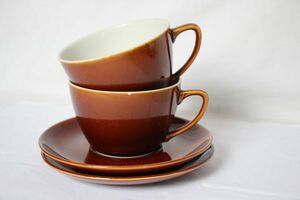 ルクセンブルク ヴィンテージ Villeroy＆BOCH 古い陶器の大きなカップとお皿のセット C&S2客セット 飴色 美品