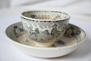 ベルギー アンティーク 古い陶器の小さなボウルとお皿のセット ニワトリの絵柄 美品