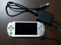 【SONY】ソニー PSP-3000 充電ケーブル付き_画像1