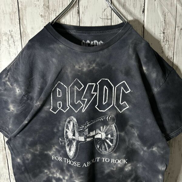 ACDC タイダイ柄　バンドtシャツ　バンt センターロゴ　デカデザイン　ユニセックス　ヘビィメタ　古着　