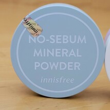 【新品未開封】2個セット イニスフリー ノーセバム ミネラルパウダー カラーパウダー バイオレット innisfree フェイスパウダー 韓国コスメ_画像2