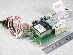 【HPマイクロ波】TOYOCOM TCO-501E/10MHz TCXO(+5V) ＆ TCO-205L/100MHz VC-TCXO(+12V) 搭載基板(REG付) 動作簡易確認済 現状渡ジャンク品