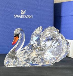 スワロフスキー　グレイスフルスワン　白鳥　箱付き　クリスタル　高級　置物　フィギュリン 西洋美術　オブジェ　美品