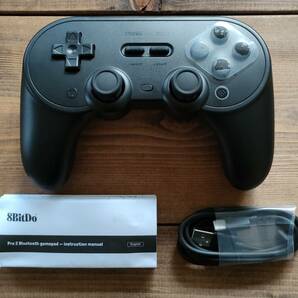 訳アリ品 8BitDo Pro 2 Bluetooth コントローラー ゲームパッド ブラックバージョン 美品 正規品の画像3