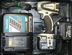  used Makita 14.4V rechargeable impact driver TD134DX2 white (3.0Ah)