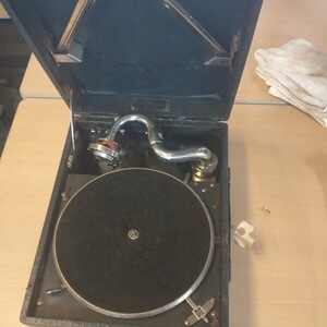  present condition delivery *Columbia (ko rom Via ) / GRAFONOLA MODEL No.203 gramophone record player *