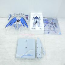 067s METAL BUILD 機動戦士ガンダムSEED フリーダムガンダム CONCEPT 2 SNOW SPARKLE Ver. ※中古_画像3