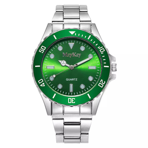 メンズ アナログ腕時計シルバー×グリーン緑 (ロレックス サブマリーナ デイトではありません）