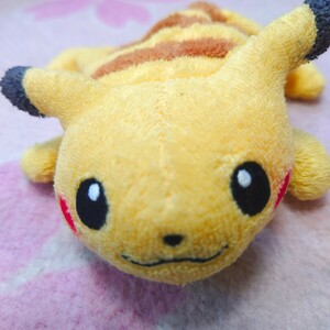 希少　トミー　くたくた　ピカチュウ　ぬいぐるみ ポケモン ポケットモンスター くたくたポケモン 