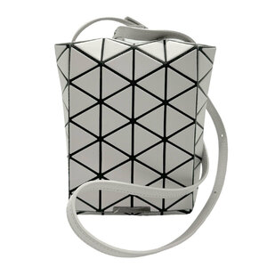 バオバオ イッセイミヤケ BAOBAO ISSEY MIYAKE 斜め掛けショルダーバッグ PVC ライトグレー/ブラック z1212