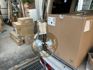 &Tradition Mega Bulb SR2 Gold 新品未使用　電球無し　ペンダント　アンドトラディション