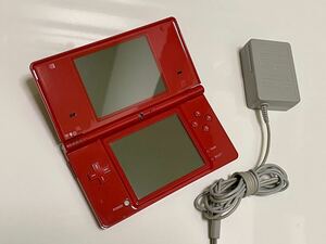 LN502b 任天堂 ニンテンドー DSi 本体 Nintendo ゲーム機 中古良品