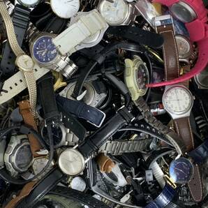 腕時計ジャンク品セット 腕時計大量ジャンク品200本以上 メンズ腕時計 レディース腕時計 ジャンク品まとめ の画像1