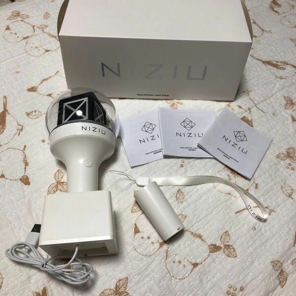 NiziU OFFICIAL LIGHT STICK ペンライト