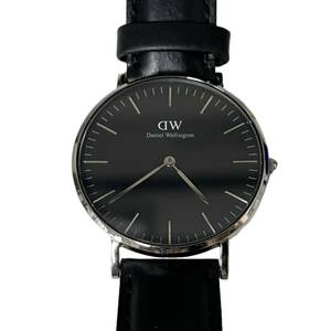 【中古品】Daniel Wellington ダニエルウェリントンB36S13 文字盤ブラック クオーツ ベルト純正品 箱あり L60962RE