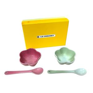 * unused goods *LE CREUSETru* Crew ze Mini flower teshu2 sheets & spoon 2 ps small bowl flower shape pink green kyR9125N