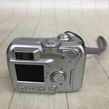 B1993 動作品 Nikon ニコン COOLPIX E2100 コンパクトデジタルカメラ デジカメ 電池式 簡易動作確認済み 現状品_画像3