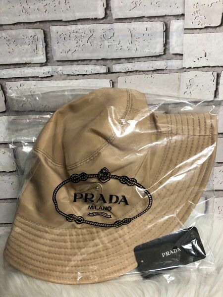 タグ付き未使用 PRADA バケットハット ノベルティ