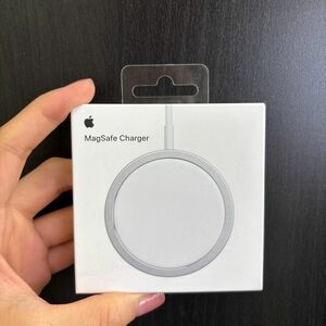 【新品未開封】Apple MagSafe充電器 MHXH3AM/A