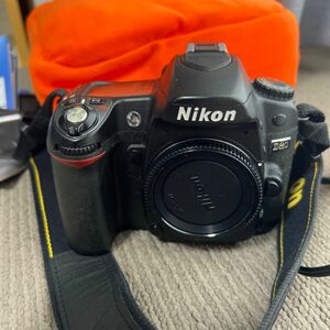 ニコン一眼レフ　D80