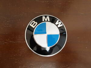 BMW emblem genuine products 