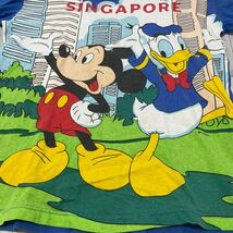 90s DISNEY ディズニー SINGAPORE Tシャツ T-shirt TEE 半袖 ビッグプリントロゴ ミッキーマウス ドナルド ヴィンテージ 玉SS1810_画像9