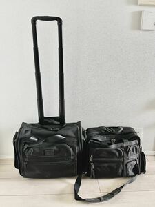 中古TUMI トゥミ キャリーバッグ2輪とビジネスバッグ セットで　