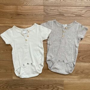 ▽なとさまご購入分▽H&M ボタントップボディスーツ 2枚セット