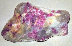  Africa production natural tourmaline raw ore 32.50g rare stone ^ ^